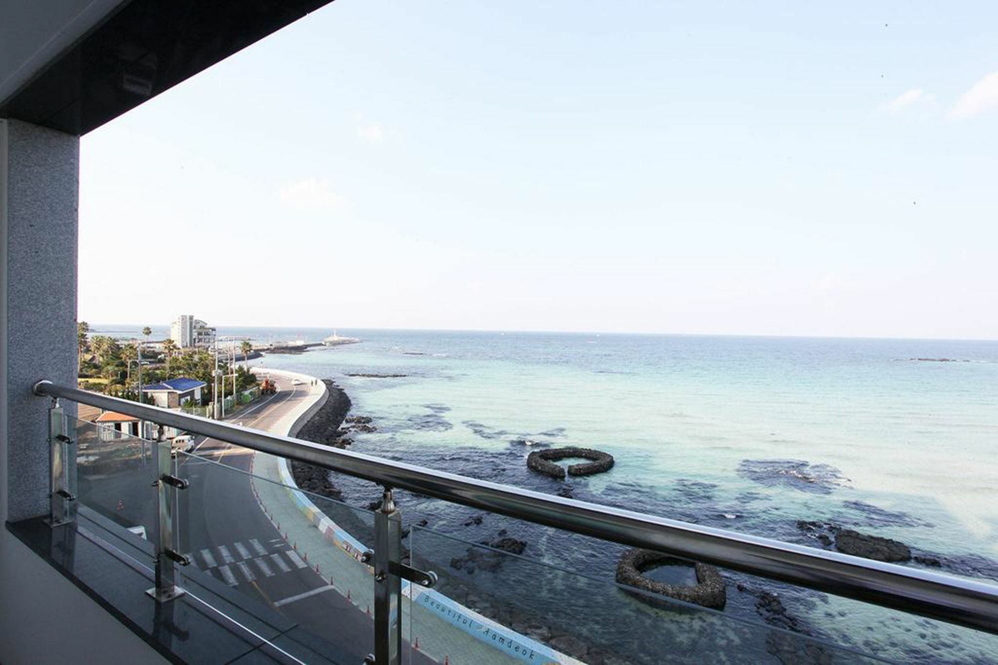 Aparthotel Poem House Jeju Esterno foto
